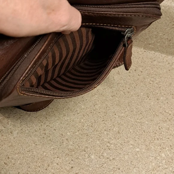 Jack George Leather Crossbody Bag - Picture 13 of 14